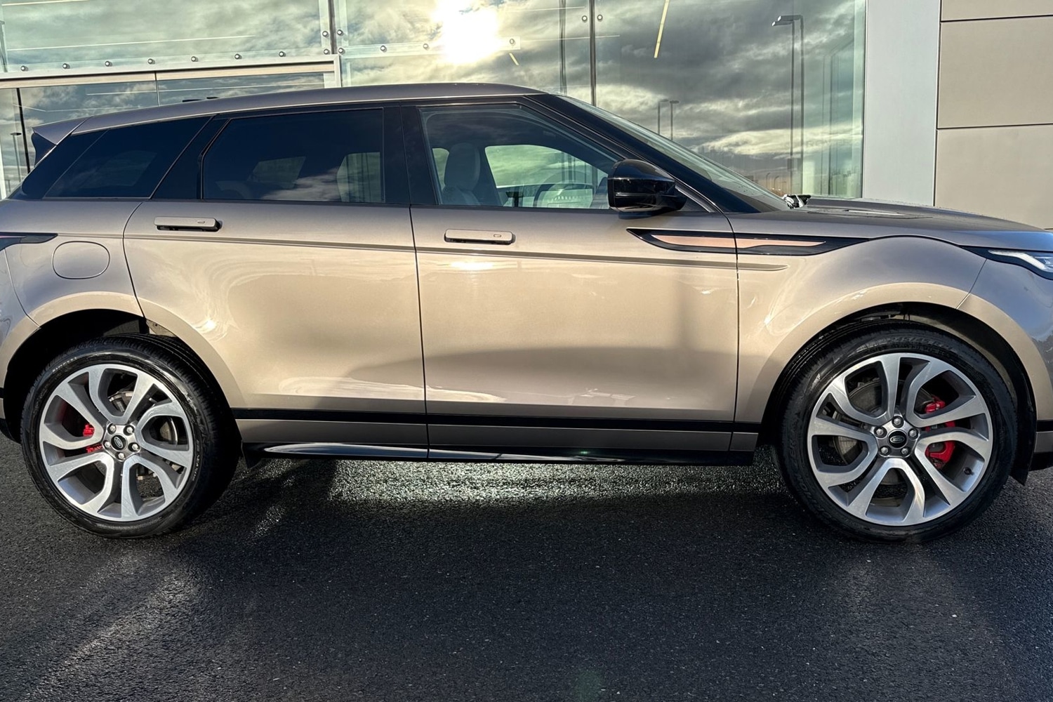 Used Land Rover Range Rover Evoque 2023 for sale - 76364597: Photo 6