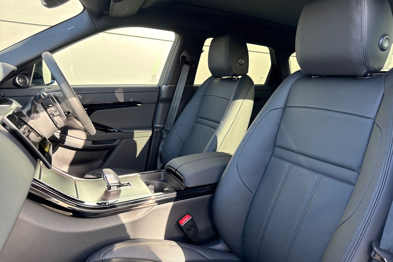 Used Land Rover Range Rover Evoque 2025 for sale - 76274590: Photo 11