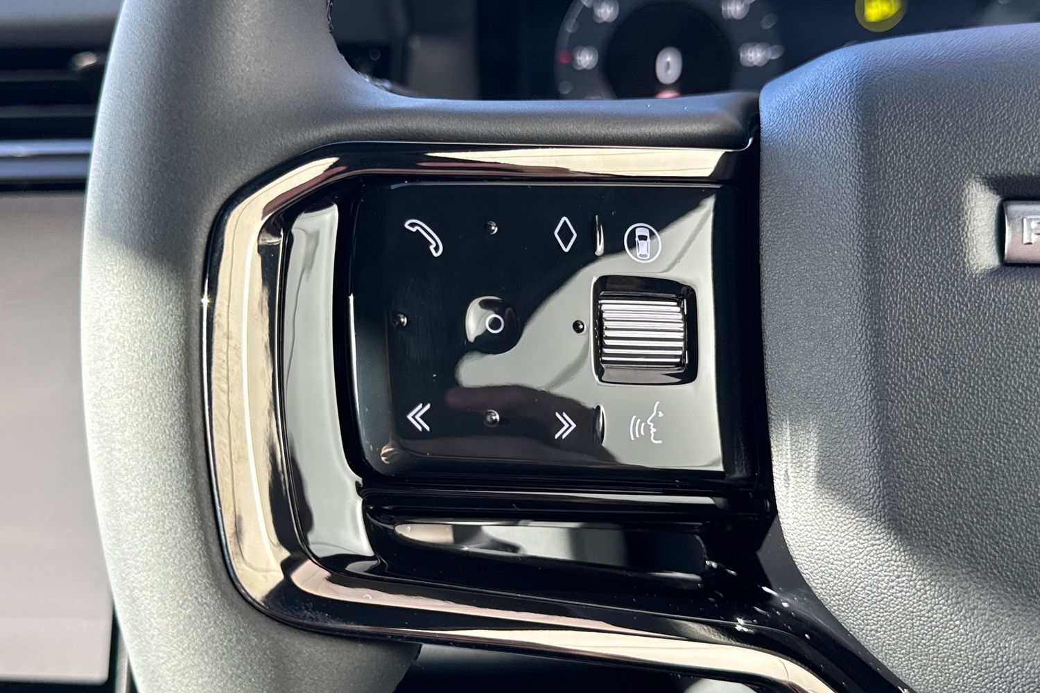 Used Land Rover Range Rover Evoque 2025 for sale - 76274590: Photo 17