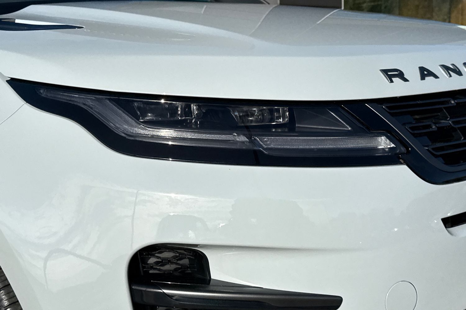 Used Land Rover Range Rover Evoque 2025 for sale - 76274590: Photo 25