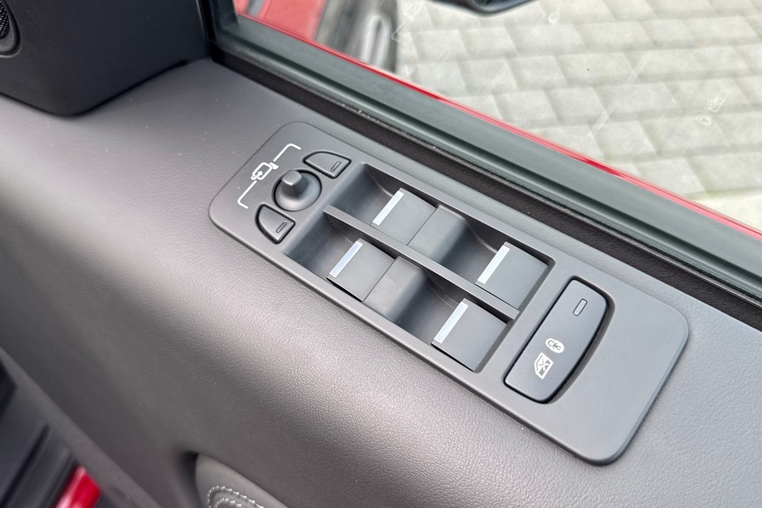 Used Land Rover Discovery Sport 2024 for sale - 76065334: Photo 26