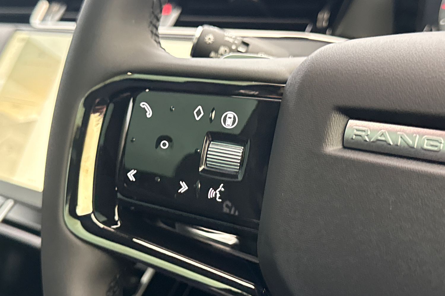 Used Land Rover Range Rover Evoque 2026 for sale - 77779625: Photo 17