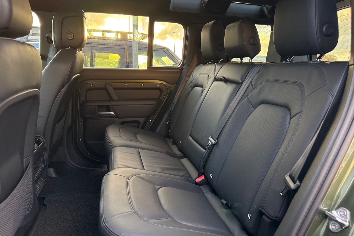 Used Land Rover Defender 110 2026 for sale - 78122406: Photo 13