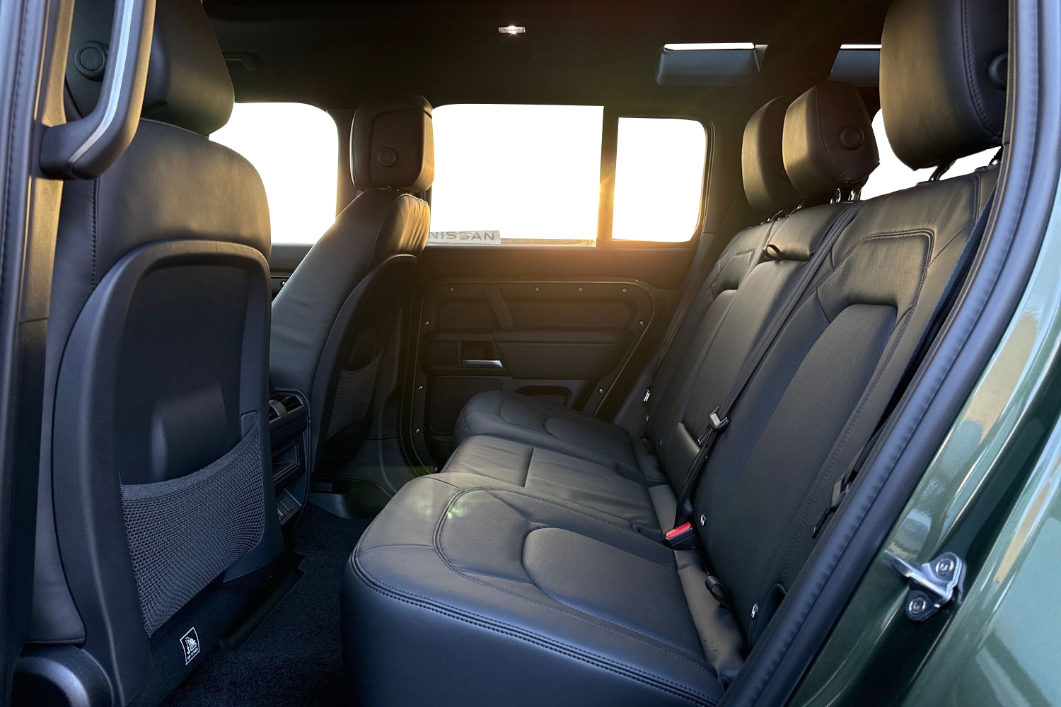 Used Land Rover Defender 110 2026 for sale - 78122406: Photo 4