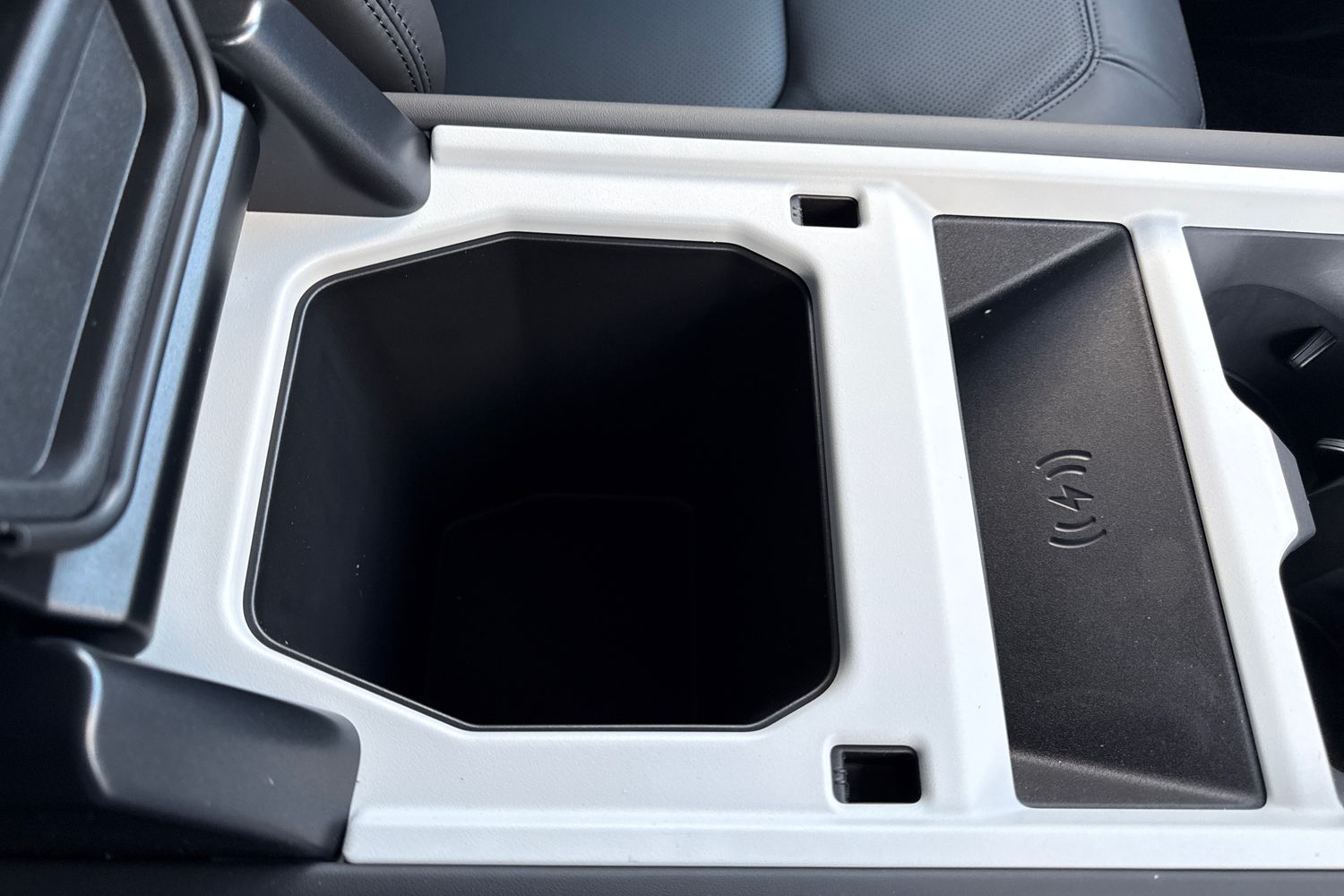 Used Land Rover Defender 110 2026 for sale - 78122406: Photo 48