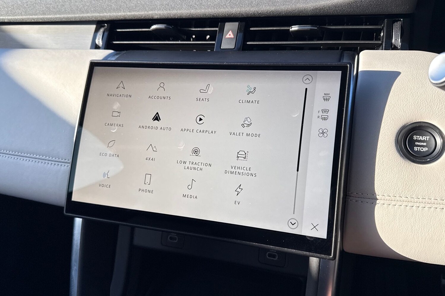 Used Land Rover Discovery Sport 2024 for sale - 76789559: Photo 39