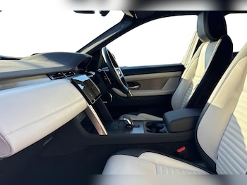 Used Land Rover Discovery Sport 2024 for sale - 76789559: Photo