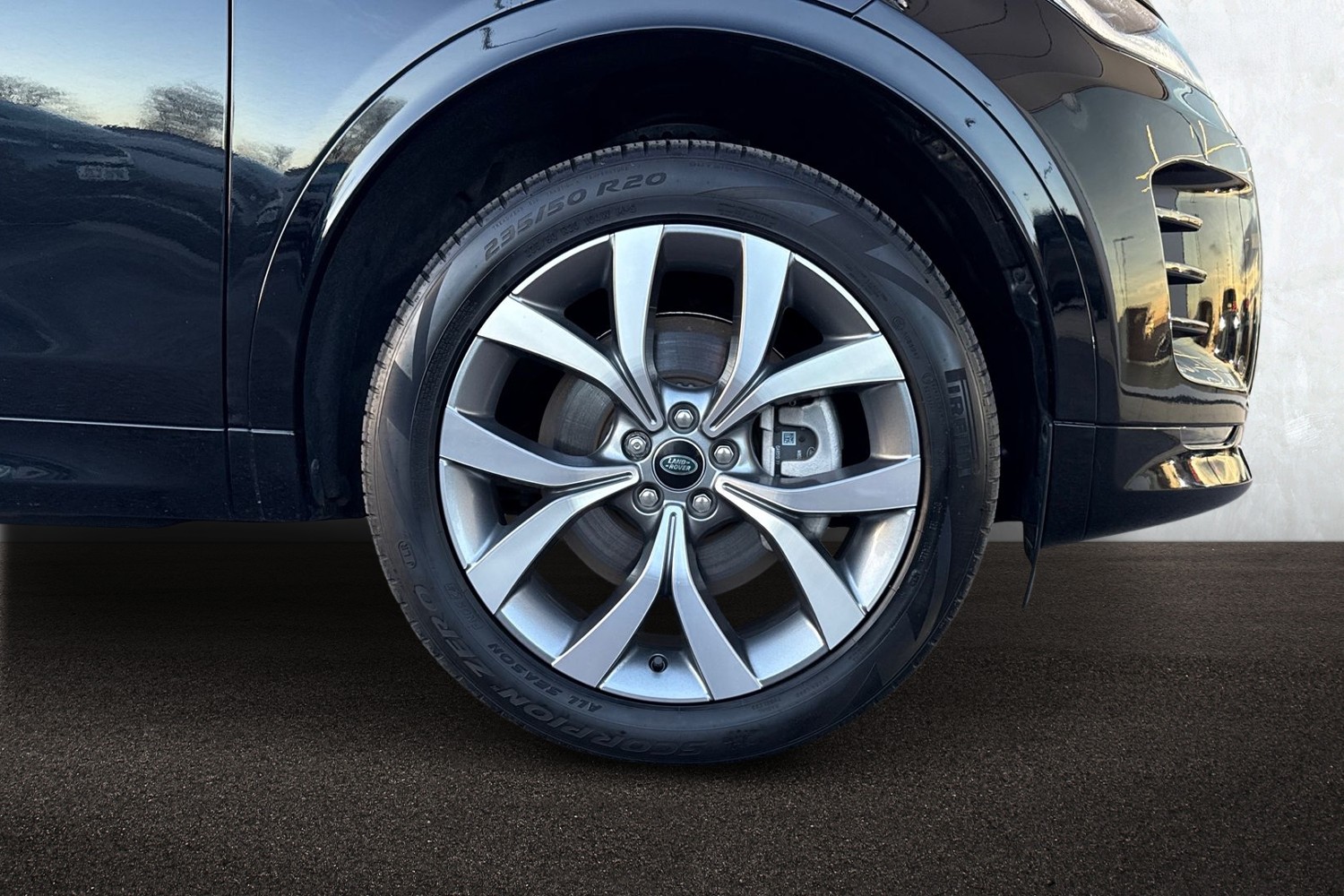 Used Land Rover Discovery Sport 2024 for sale - 76789559: Photo 9