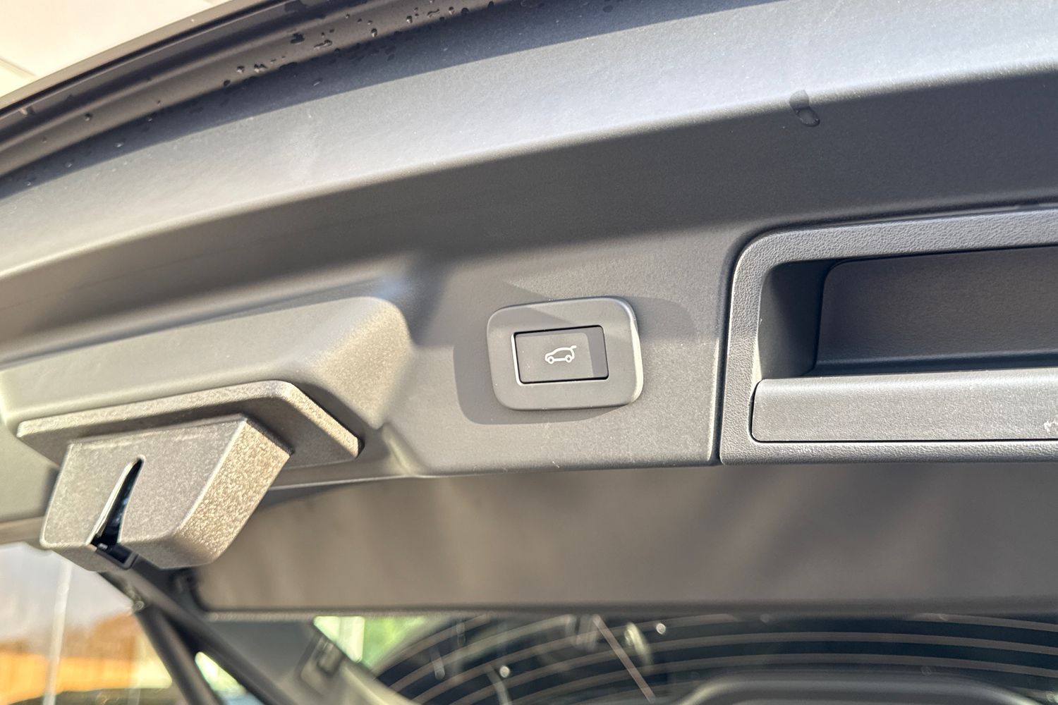 Used Land Rover Range Rover Velar 2026 for sale - 77348337: Photo 33