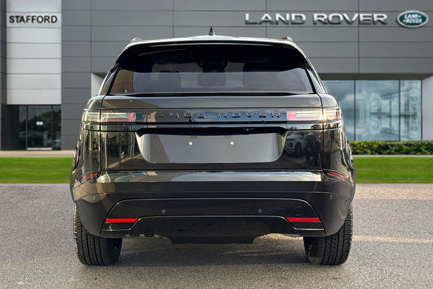 Used Land Rover Range Rover Velar 2026 for sale - 77348337: Photo 6