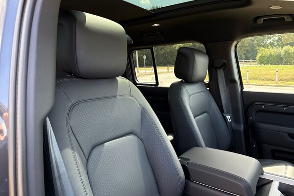 Used Land Rover Defender 110 2025 for sale - 75524925: Photo 10