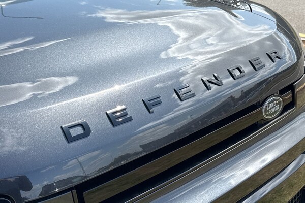 Used Land Rover Defender 110 2025 for sale - 75524925: Photo 22
