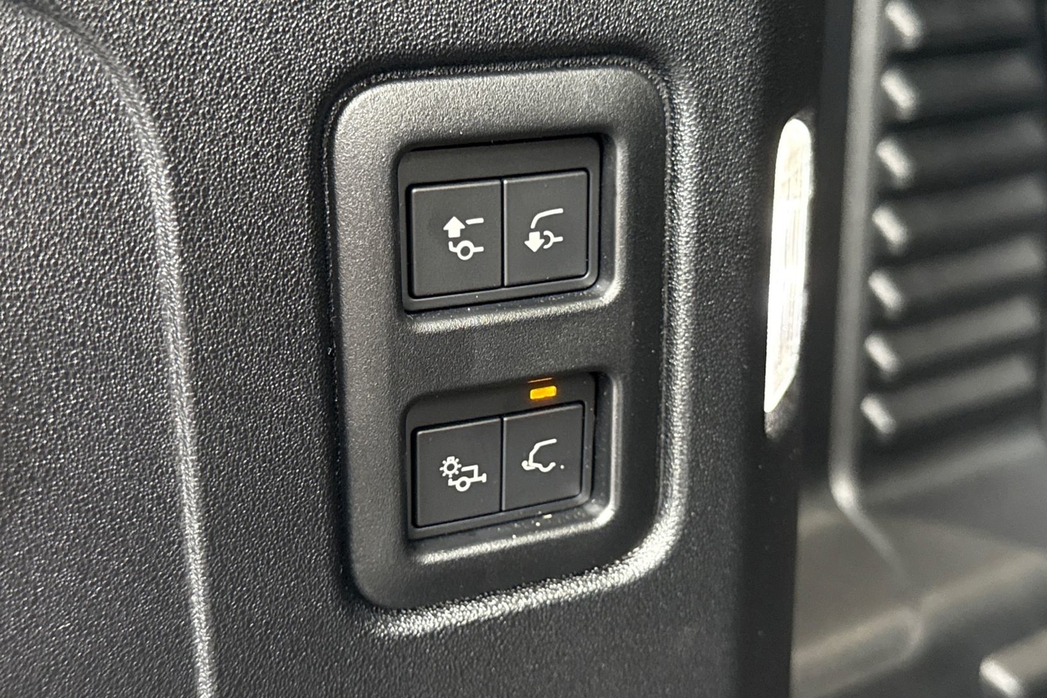 Used Land Rover Defender 2025 for sale - 77282258: Photo 27