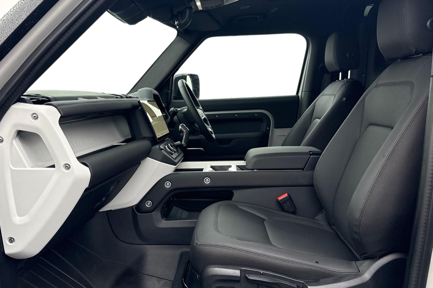 Used Land Rover Defender 2025 for sale - 77282258: Photo 3