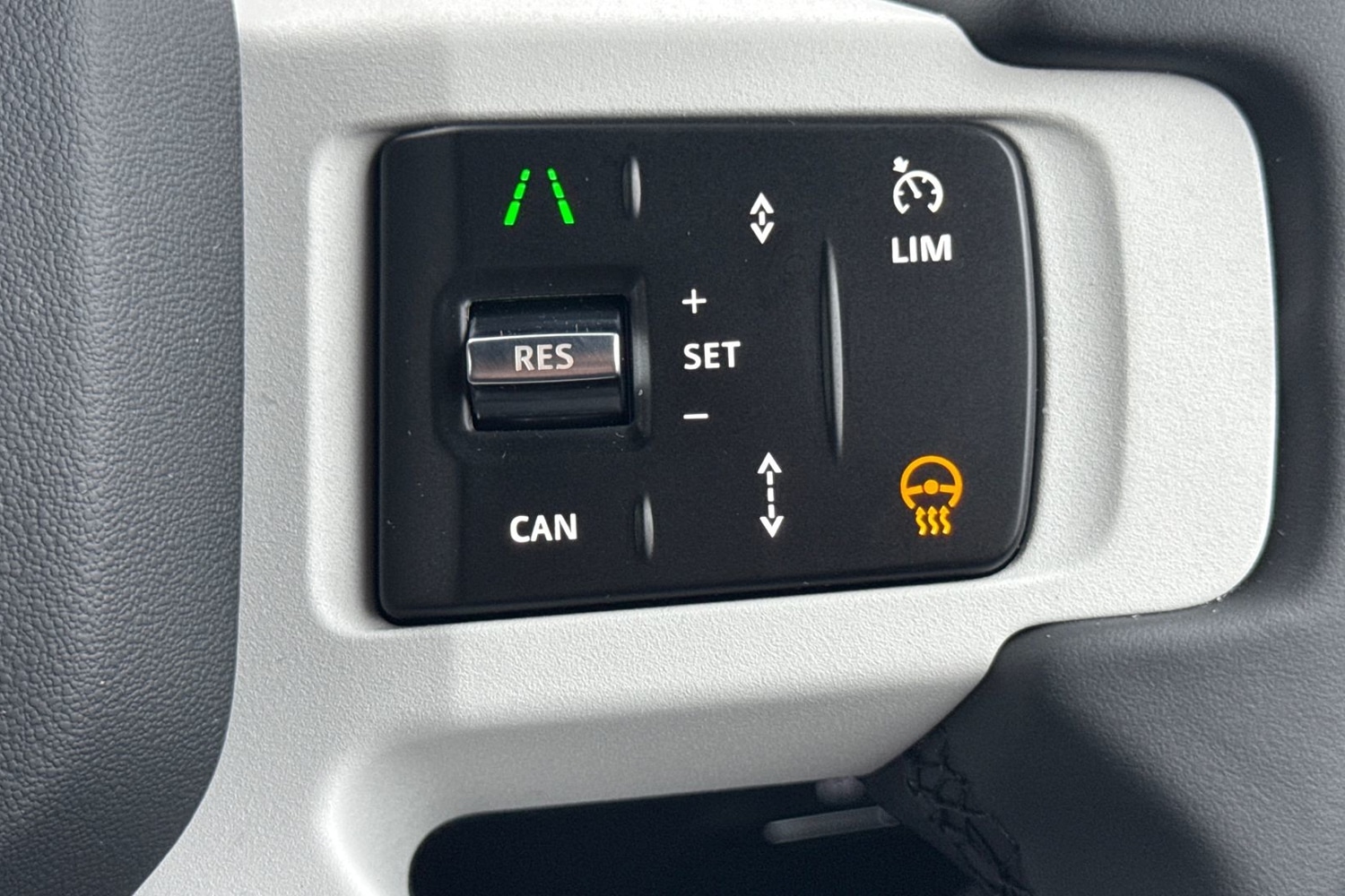 Used Land Rover Defender 2025 for sale - 77282258: Photo 31