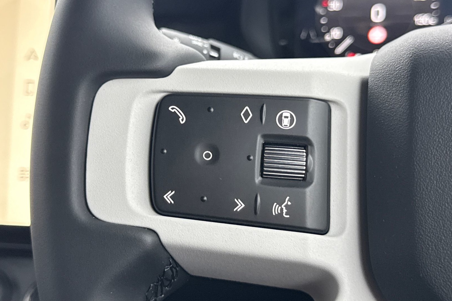 Used Land Rover Defender 2025 for sale - 77282258: Photo 32