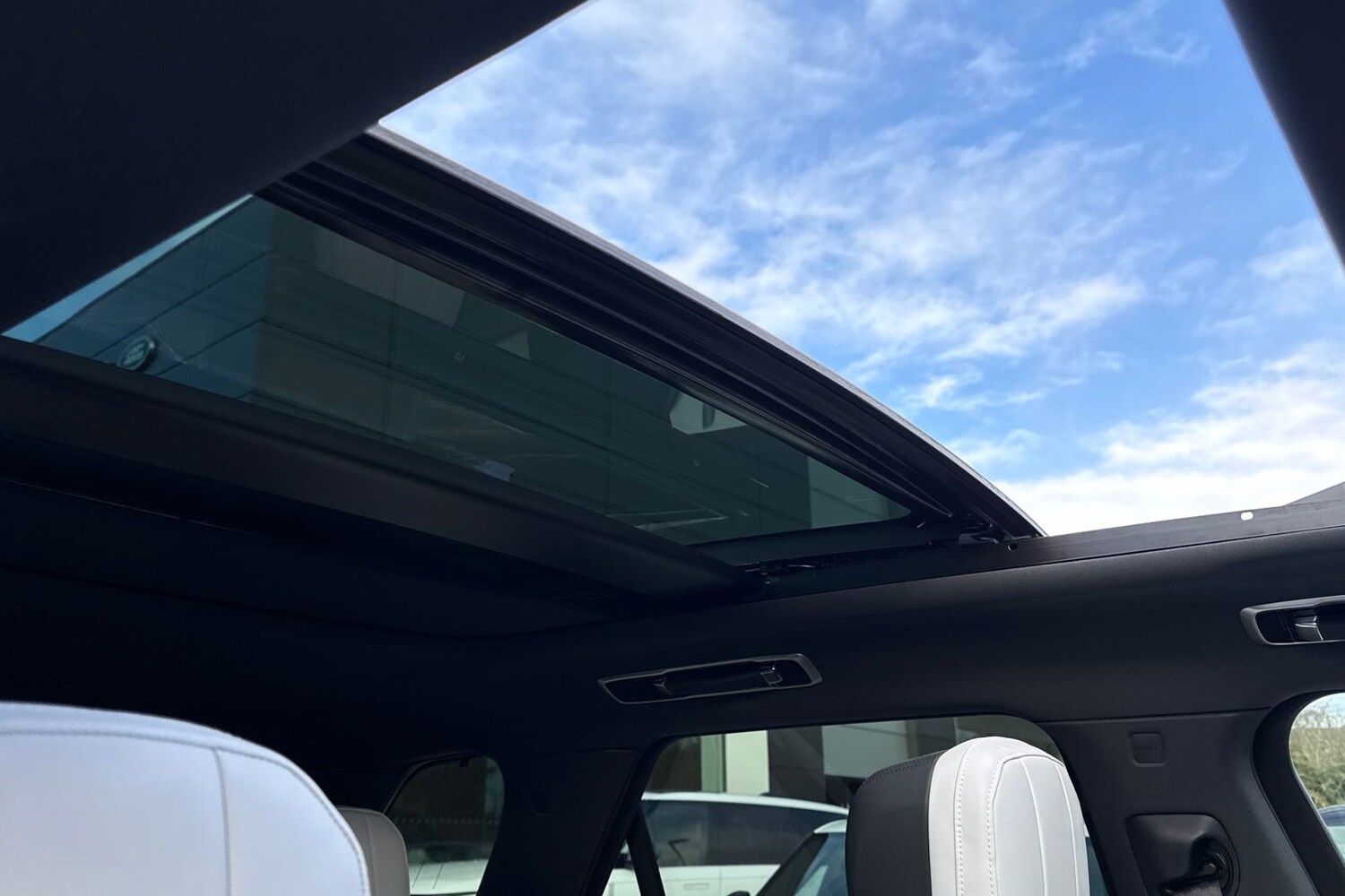 Used Land Rover Range Rover Sport 2024 for sale - 76636944: Photo 31