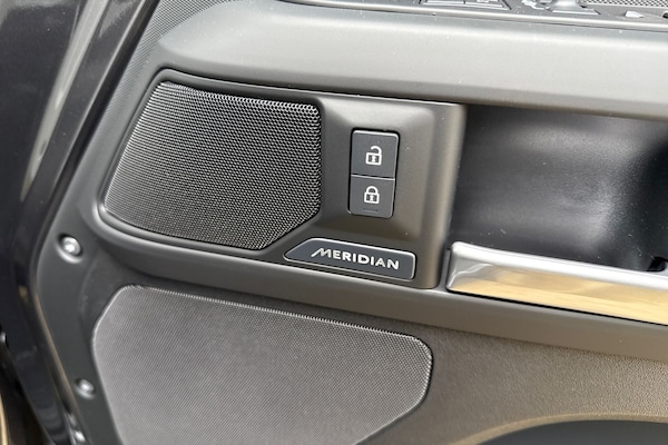 Used Land Rover Defender 110 2025 for sale - 75525086: Photo 27