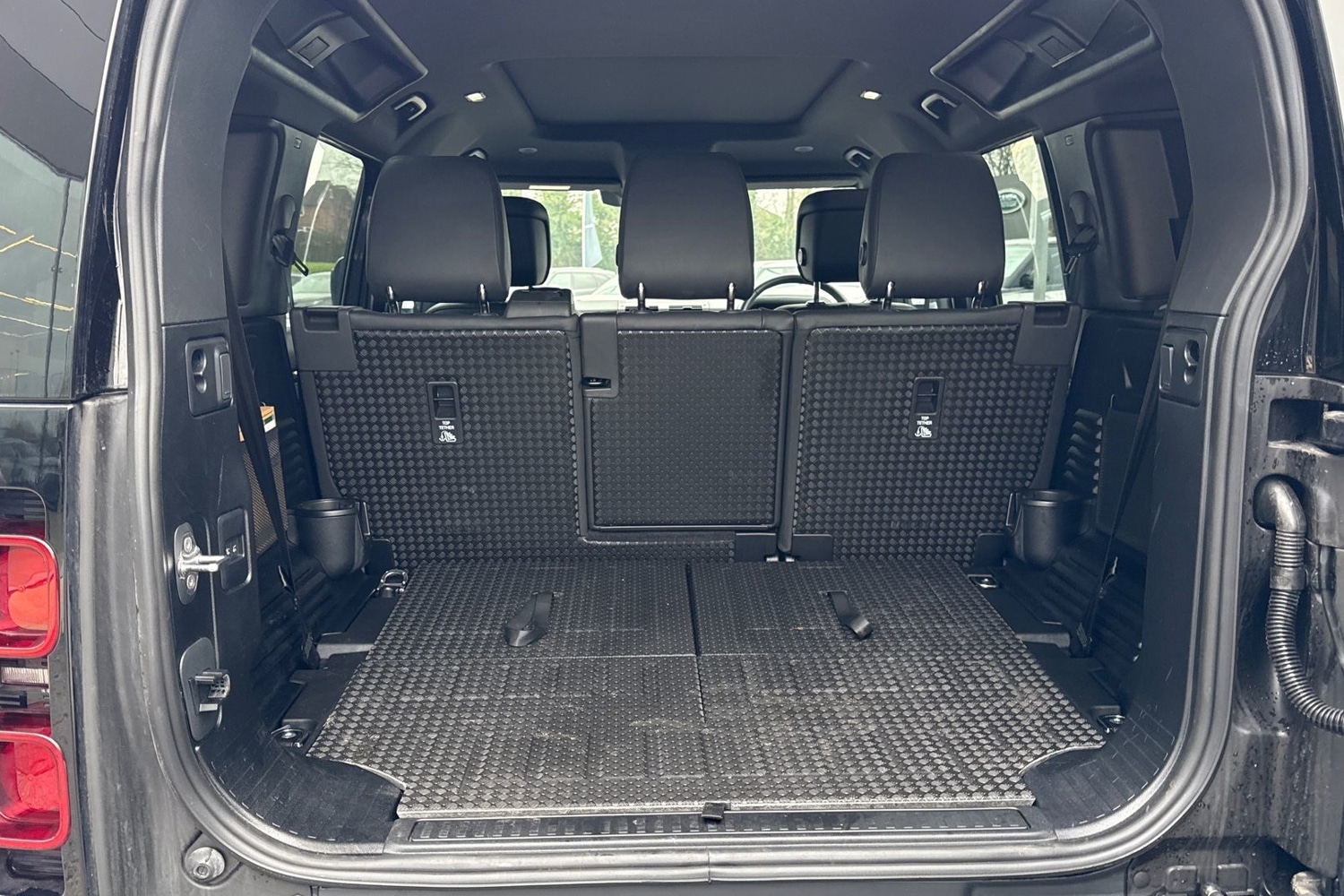 Used Land Rover Defender 2025 for sale - 77415347: Photo 11