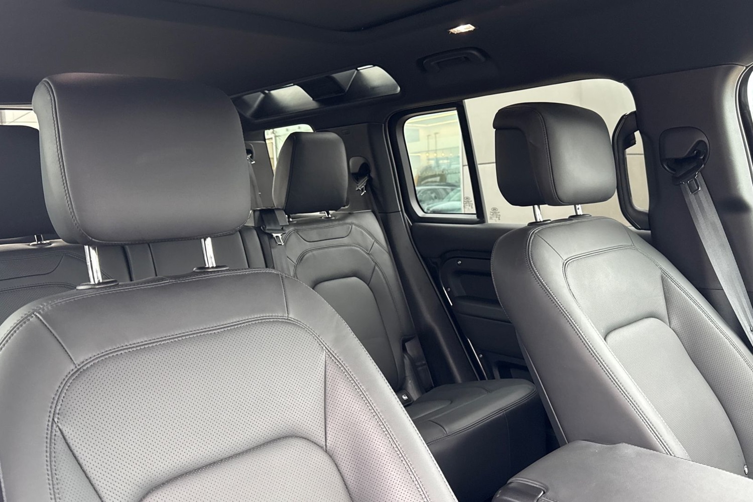 Used Land Rover Defender 2025 for sale - 77415347: Photo 22