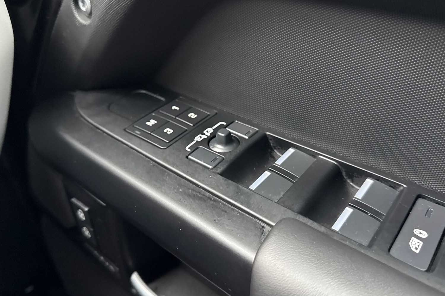 Used Land Rover Defender 2025 for sale - 77415347: Photo 26