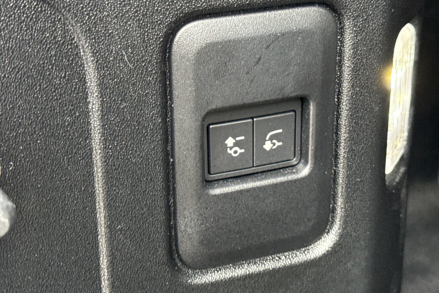 Used Land Rover Defender 2025 for sale - 77415347: Photo 28