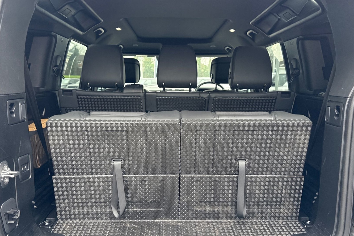 Used Land Rover Defender 2025 for sale - 77415347: Photo 32