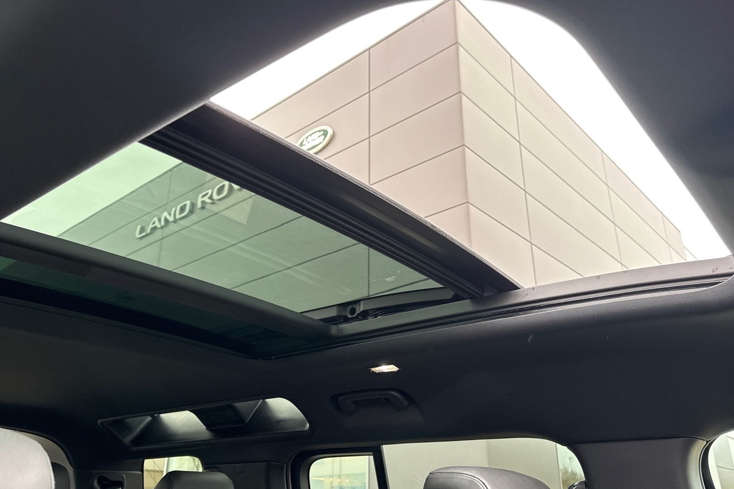 Used Land Rover Defender 2025 for sale - 77415347: Photo 33