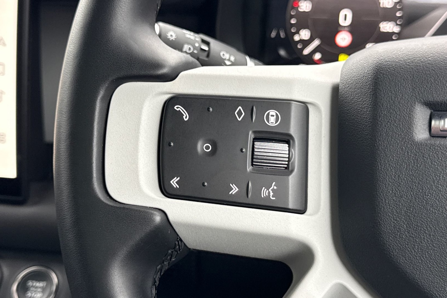 Used Land Rover Defender 2025 for sale - 77415347: Photo 35