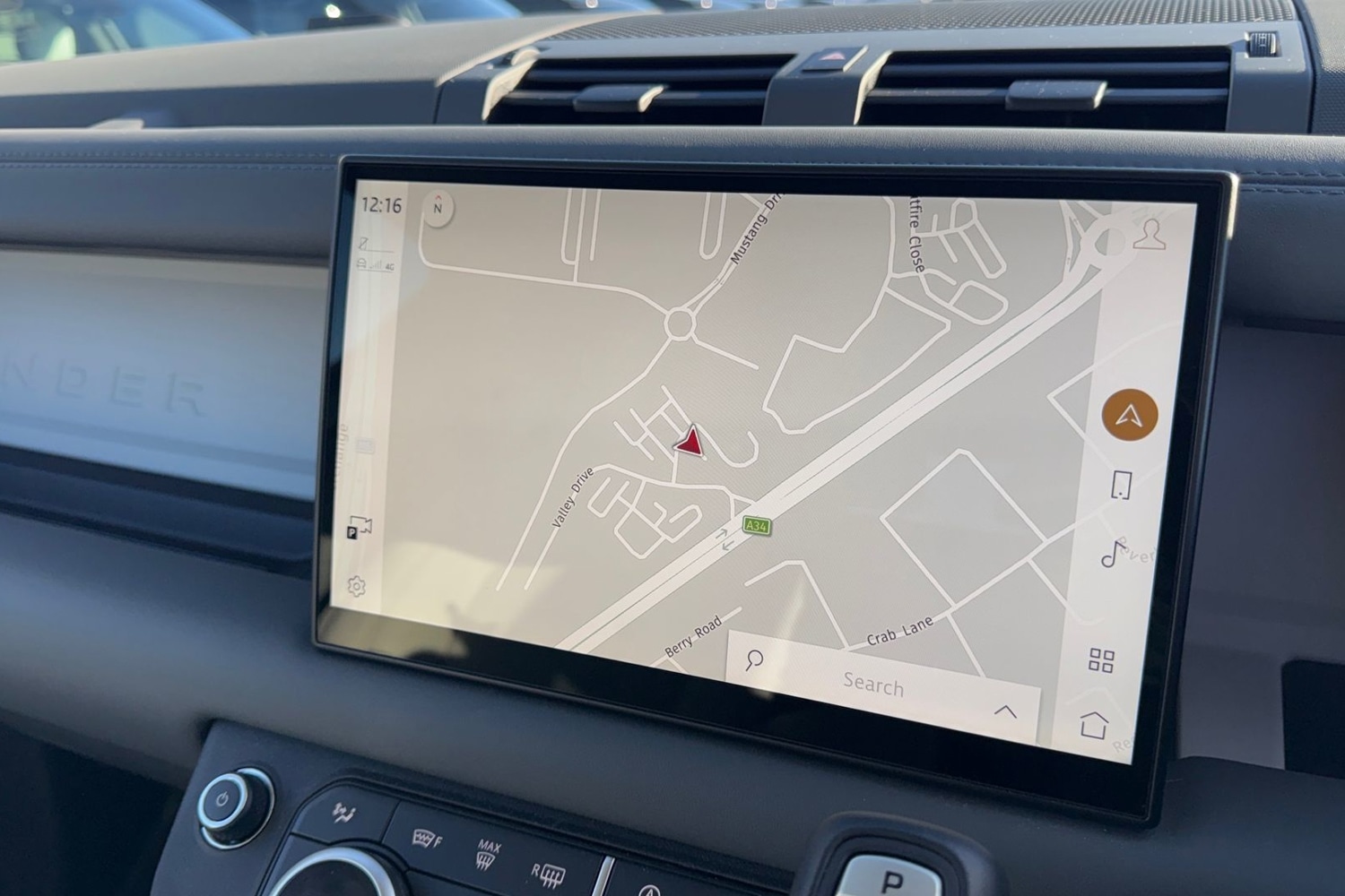 Used Land Rover Defender 90 2025 for sale - 76649216: Photo 11