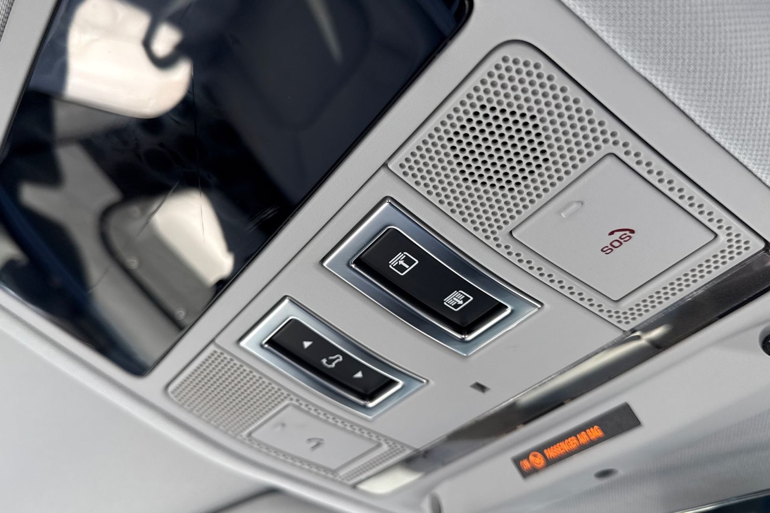 Used Land Rover Defender 90 2025 for sale - 76649216: Photo 23