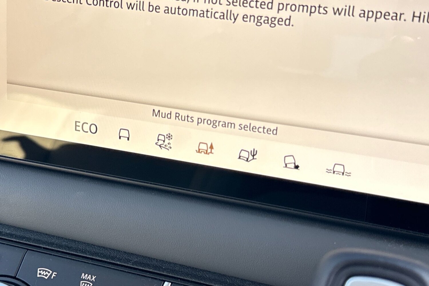 Used Land Rover Defender 90 2025 for sale - 76649216: Photo 36