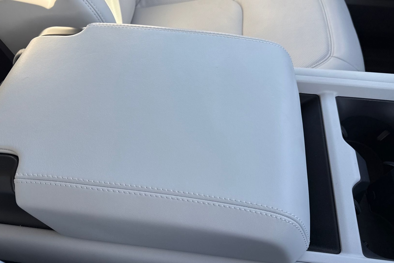 Used Land Rover Defender 90 2025 for sale - 76649216: Photo 42