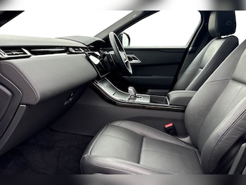 Used Land Rover Range Rover Velar 2024 for sale - 75422011: Photo
