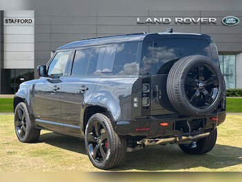 Used Land Rover Defender 110 2025 for sale - 75525077: Photo