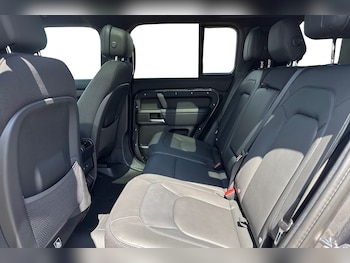 Used Land Rover Defender 110 2025 for sale - 75525077: Photo
