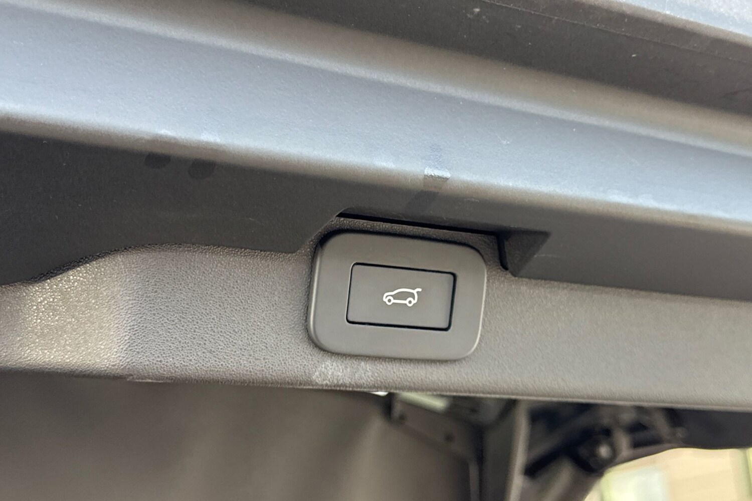 Used Land Rover Discovery 2025 for sale - 77620530: Photo 37