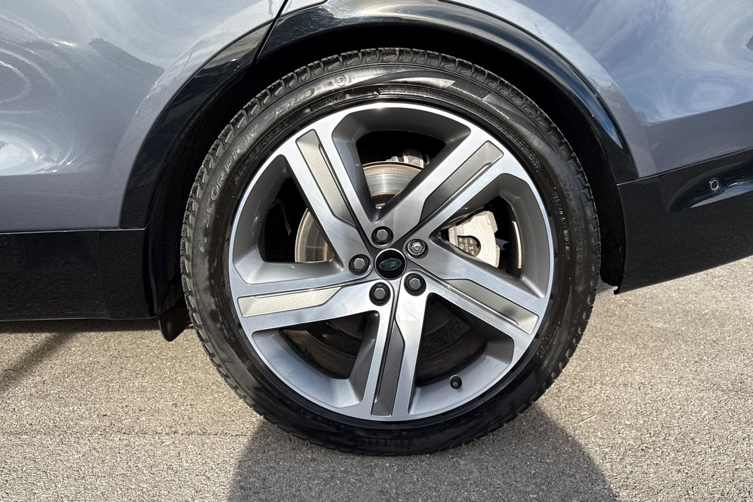 Used Land Rover Discovery 2025 for sale - 77620530: Photo 39