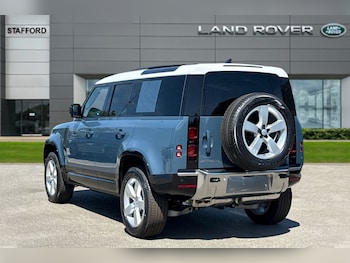 Used Land Rover Defender 110 2026 for sale - 78612342: Photo
