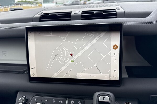 Used Land Rover Defender 110 2025 for sale - 75787251: Photo 14
