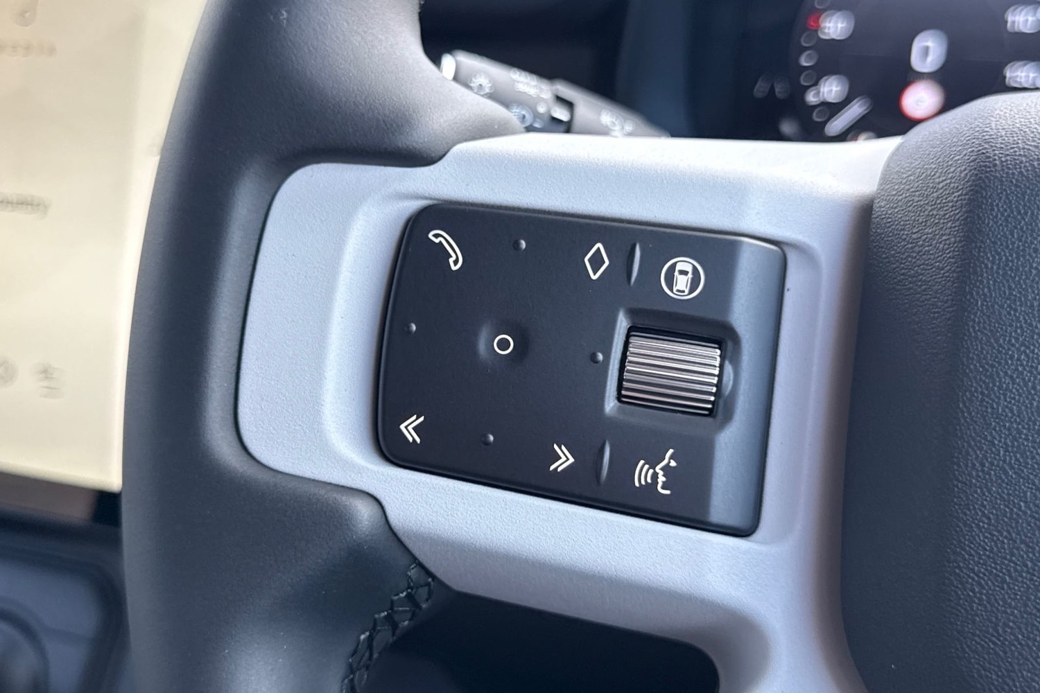 Used Land Rover Defender 90 2026 for sale - 77236051: Photo 33