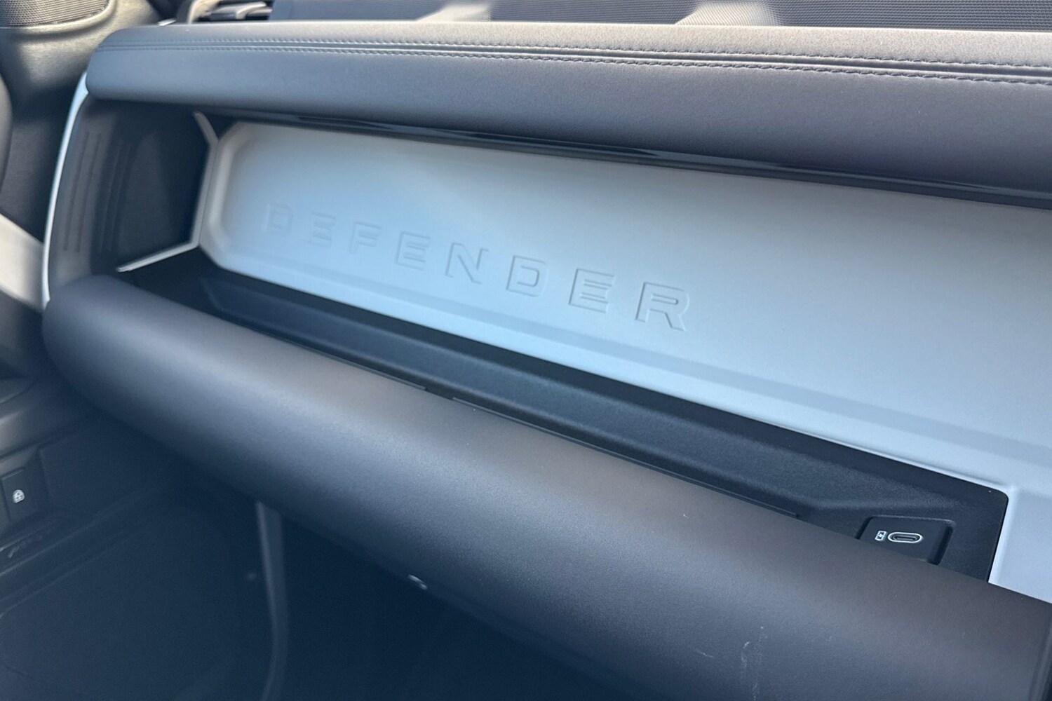 Used Land Rover Defender 90 2026 for sale - 77236051: Photo 49