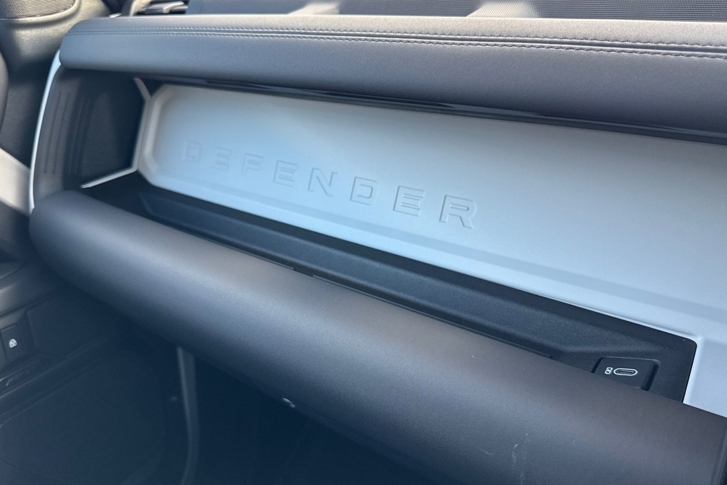 Used Land Rover Defender 90 2026 for sale - 77236051: Photo 50