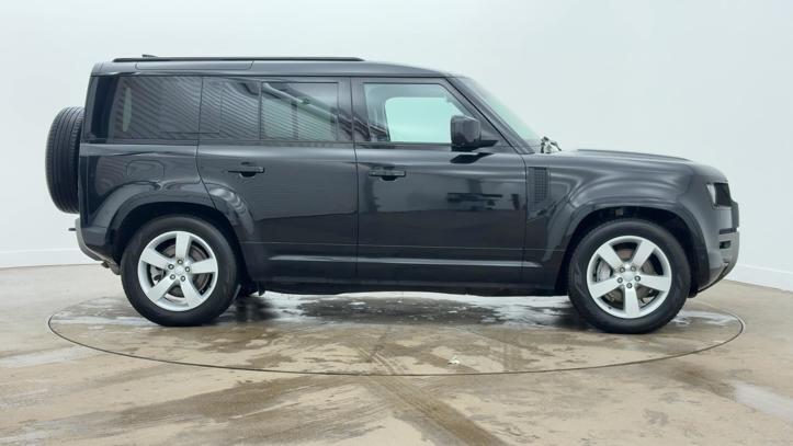 Used Land Rover Defender 110 2024 for sale - 77199641: Photo 6