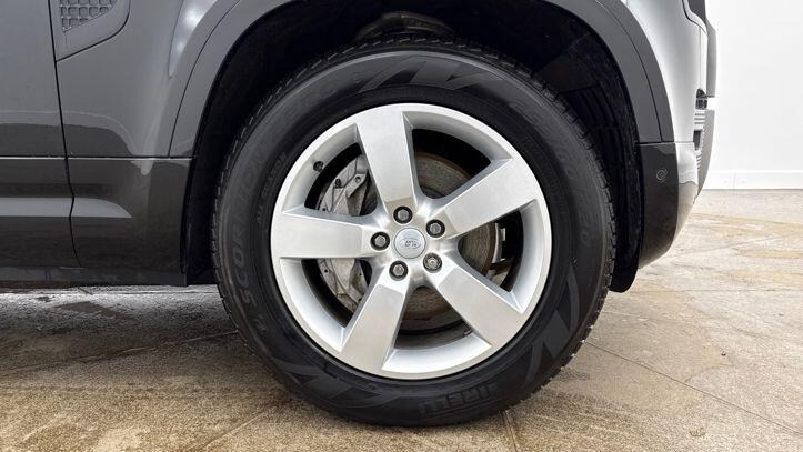 Used Land Rover Defender 110 2024 for sale - 77199641: Photo 9