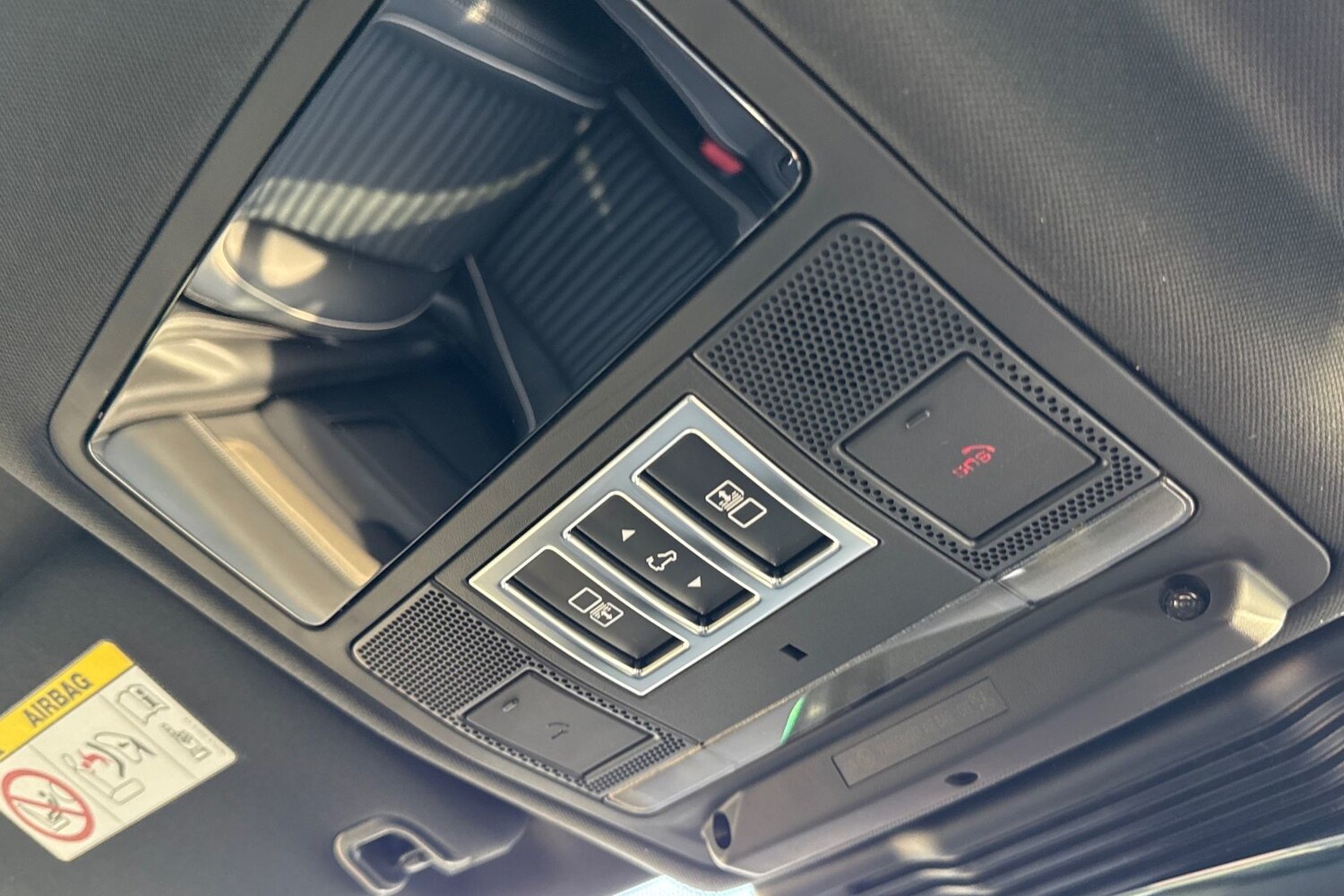 Used Land Rover Discovery 2023 for sale - 76961575: Photo 24