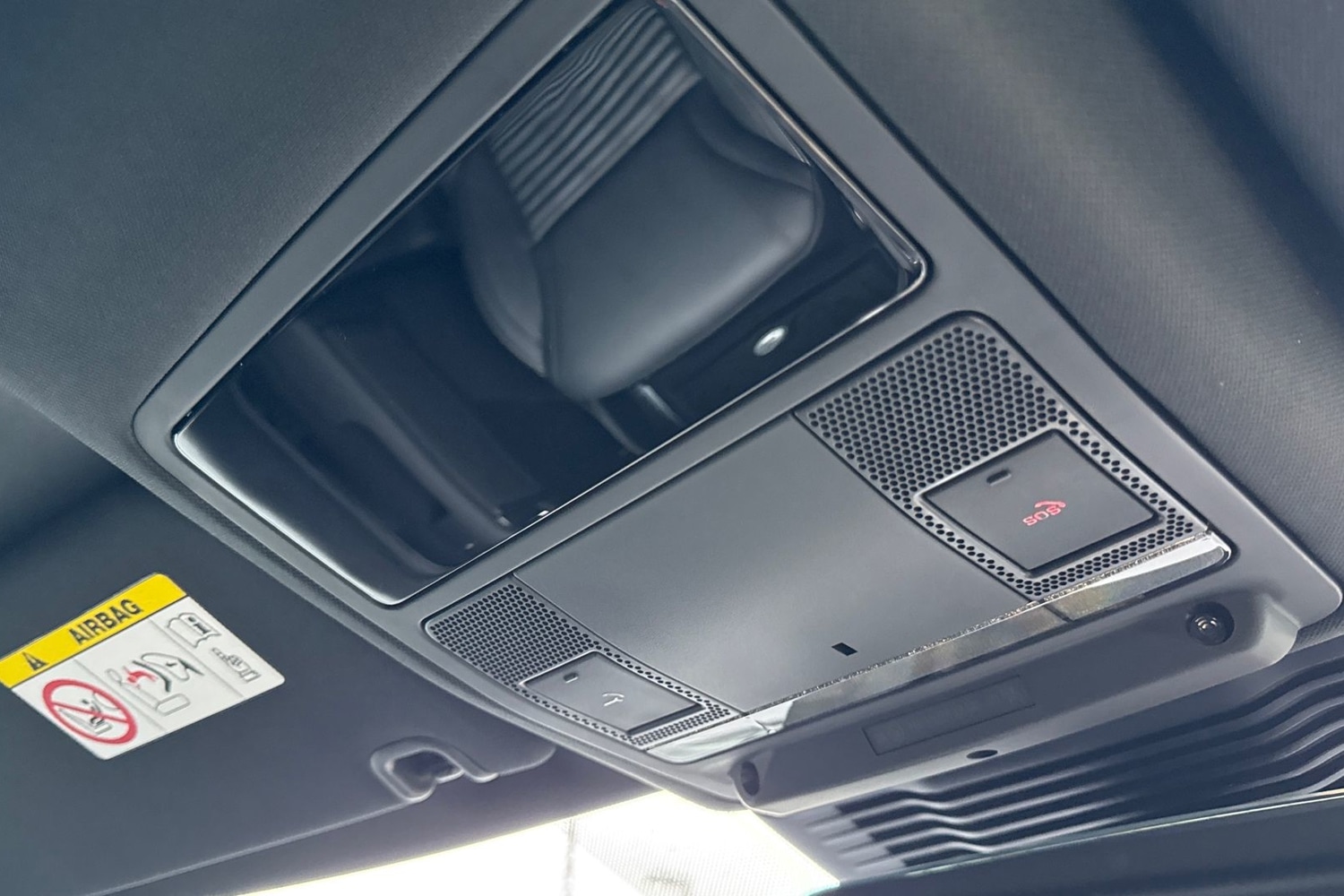 Used Land Rover Discovery 2026 for sale - 77520315: Photo 23