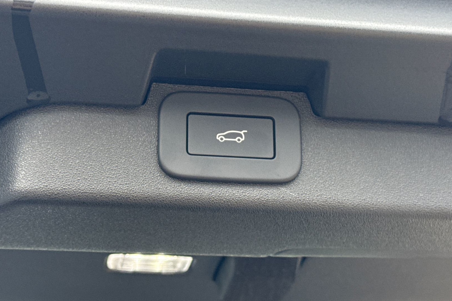 Used Land Rover Discovery 2026 for sale - 77520315: Photo 30