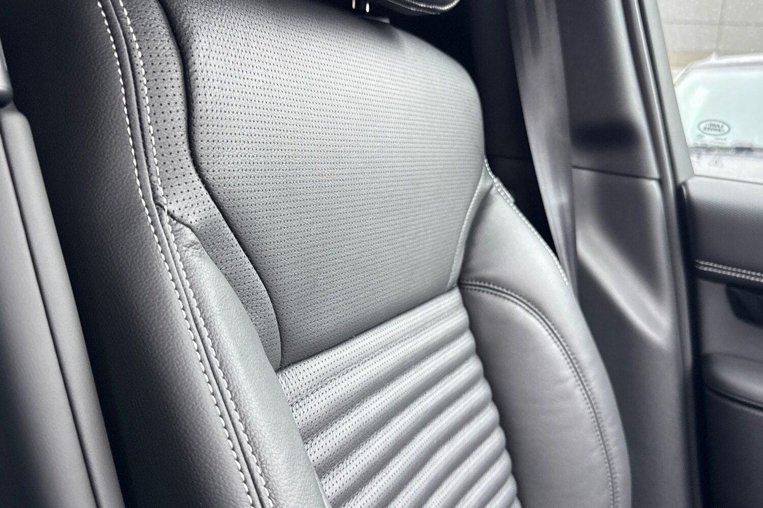 Used Land Rover Discovery 2026 for sale - 77520315: Photo 49