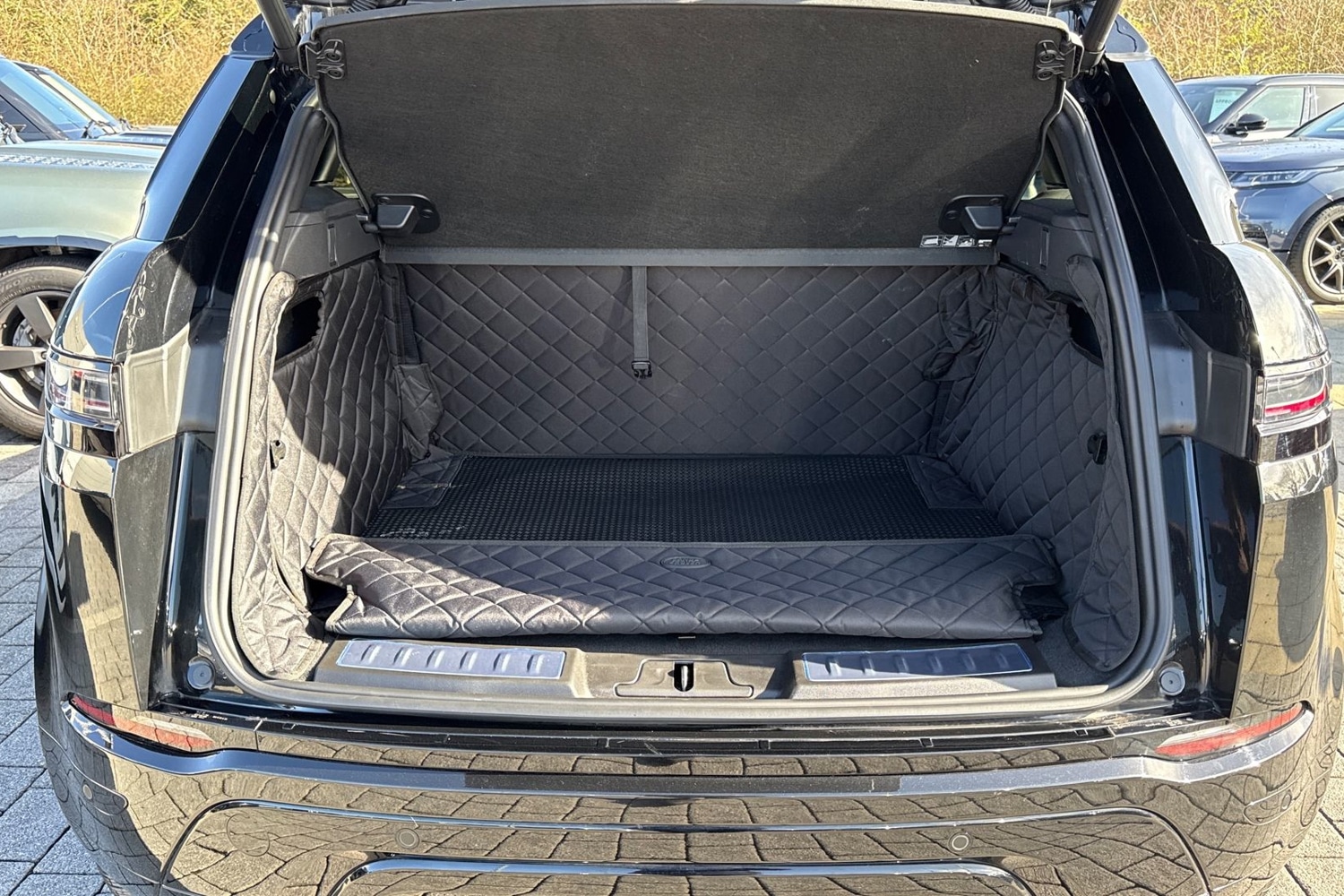 Used Land Rover Range Rover Evoque 2025 for sale - 77919492: Photo 11